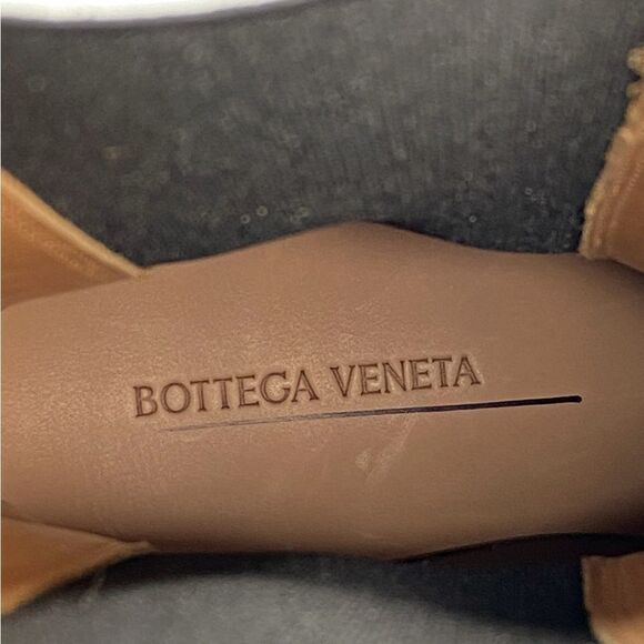 Bottega Veneta Lug Sole Leather Chelsea Boots size 40 - Picture 10 of 16